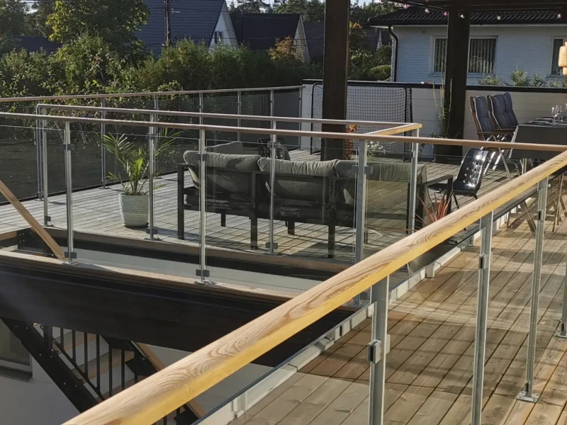 Glasräcke galvade 4010 stolpar